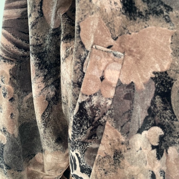 Velvet dusty pink/ mauve vintage bomber jacket with fruit patterns 90s - Picture 2 of 4